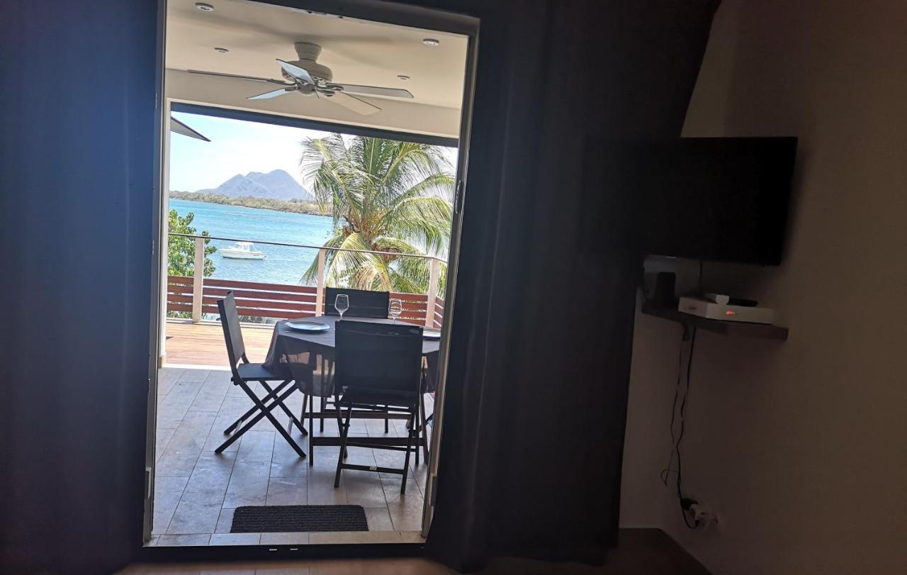 T2 Les pieds dans l'eau face à la mer des caraïbes Sainte Luce - Trois Rivières Sainte-Luce Exterior foto